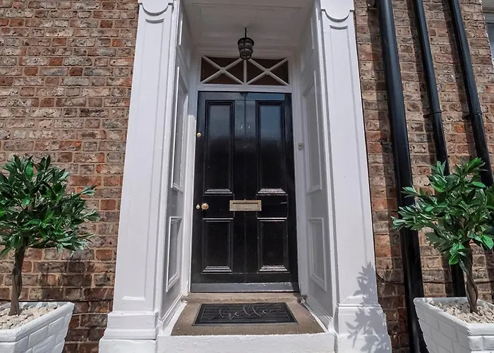 17 Penleys Grove Street